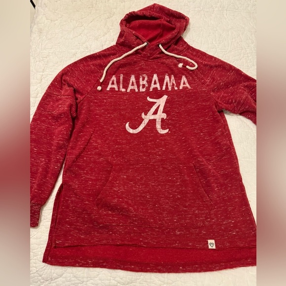 Alabama Crimson Tide Light Weight Hooded Pullover.  Red Size Medium - Picture 1 of 6